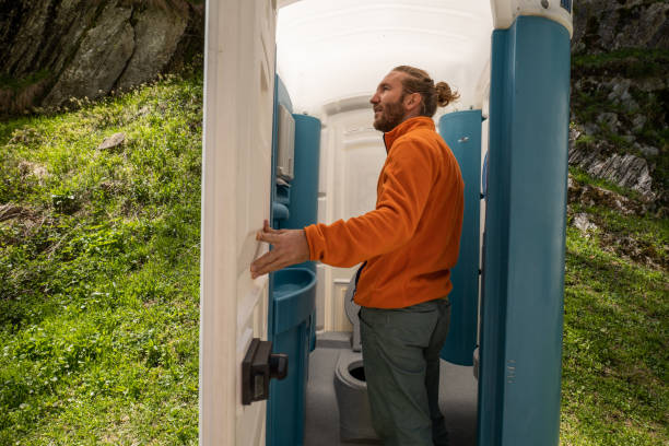 Best Porta potty rental near me  in Olivia, MN